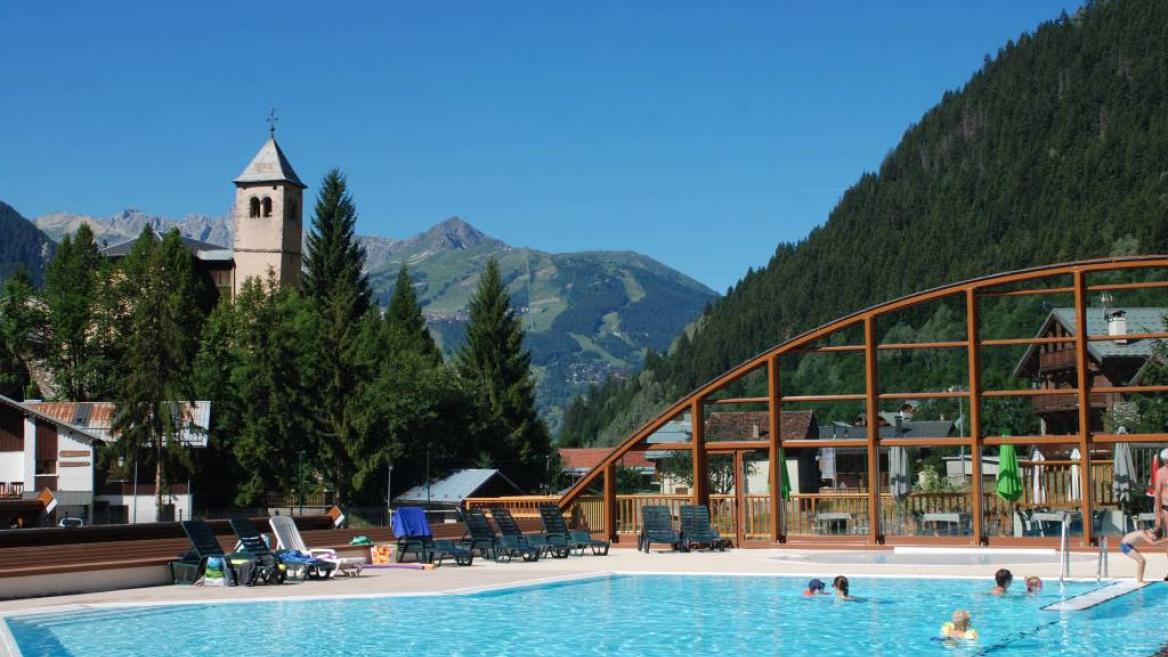 La piscine rien que pour eux La piscine rien que pour eux